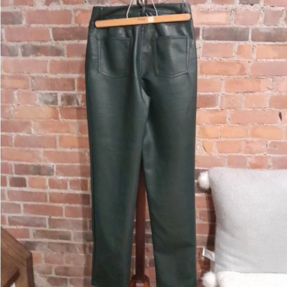 Aritzia Wilfred Melia forest green vegan leather pant size 4. - Picture 2 of 6